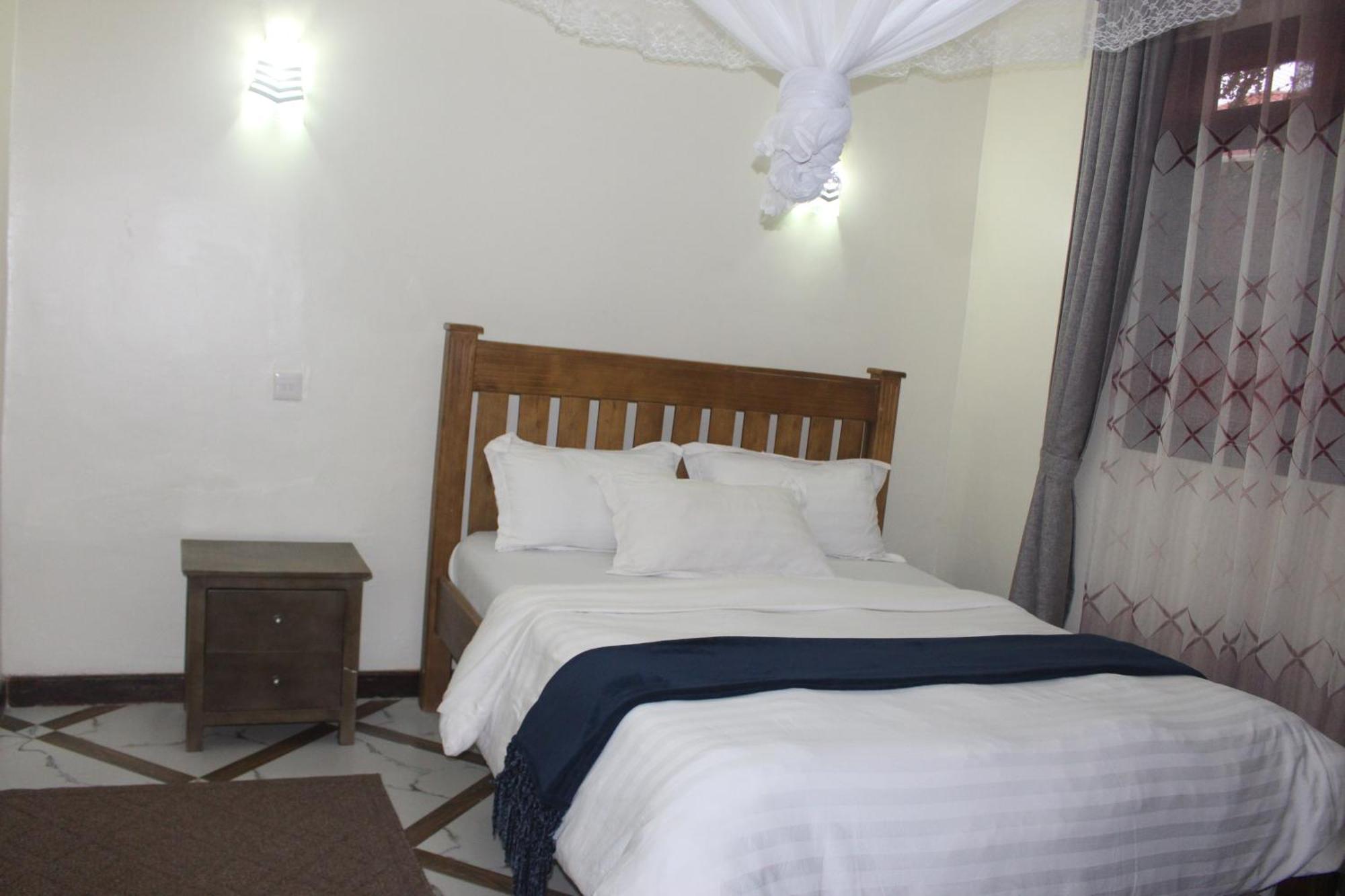 Montane Safaris Hotel Fort Portal Exteriér fotografie